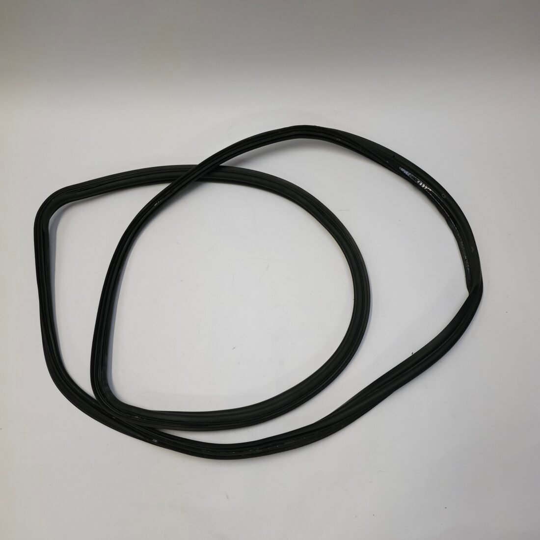 Mercedes E-Class W212 Boot lid Seal