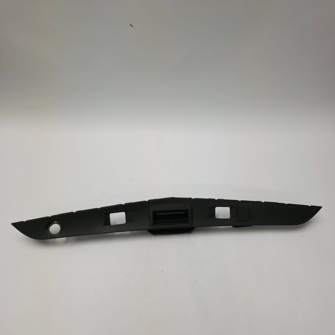 Mercedes E-Class W212 Boot handle and switch - Image 2