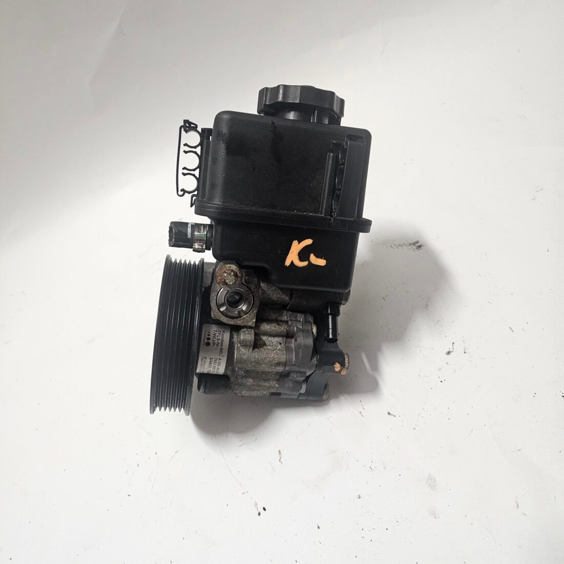 Mercedes OM651 Power Steering pump