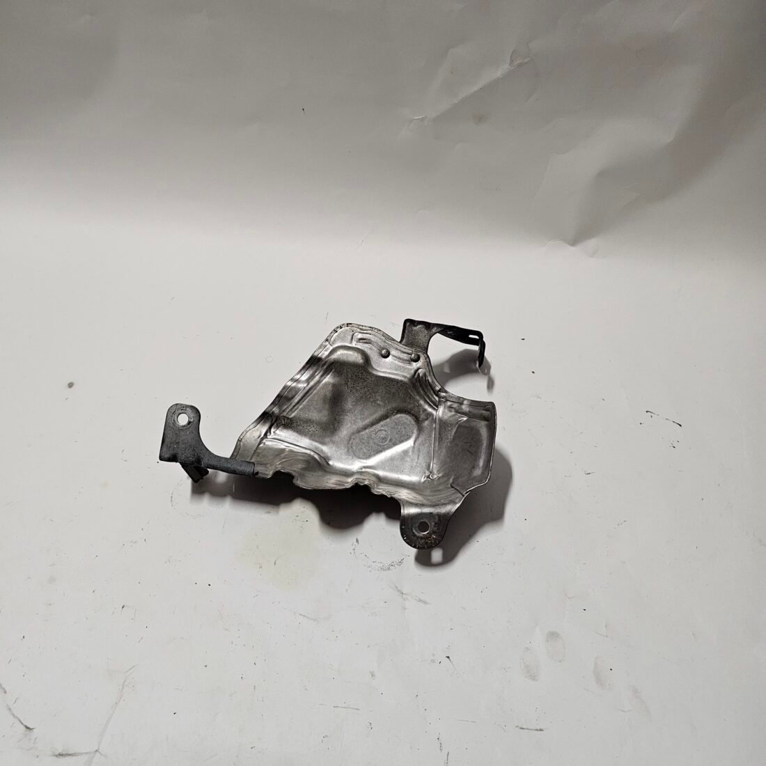 Mercedes OM651 Starter Heat shield - Image 2