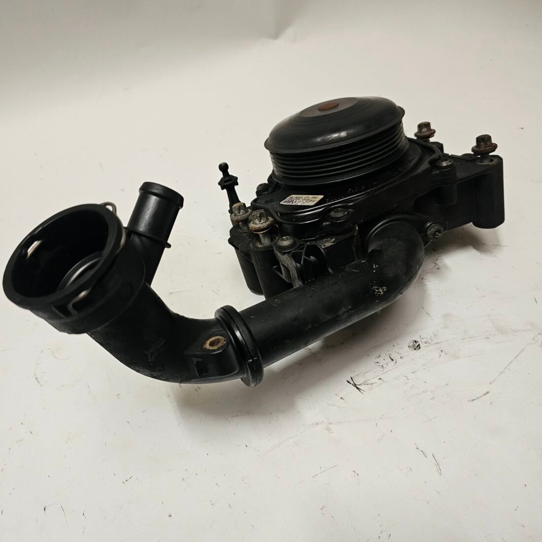 Mercedes OM651 Water Pump - Image 2