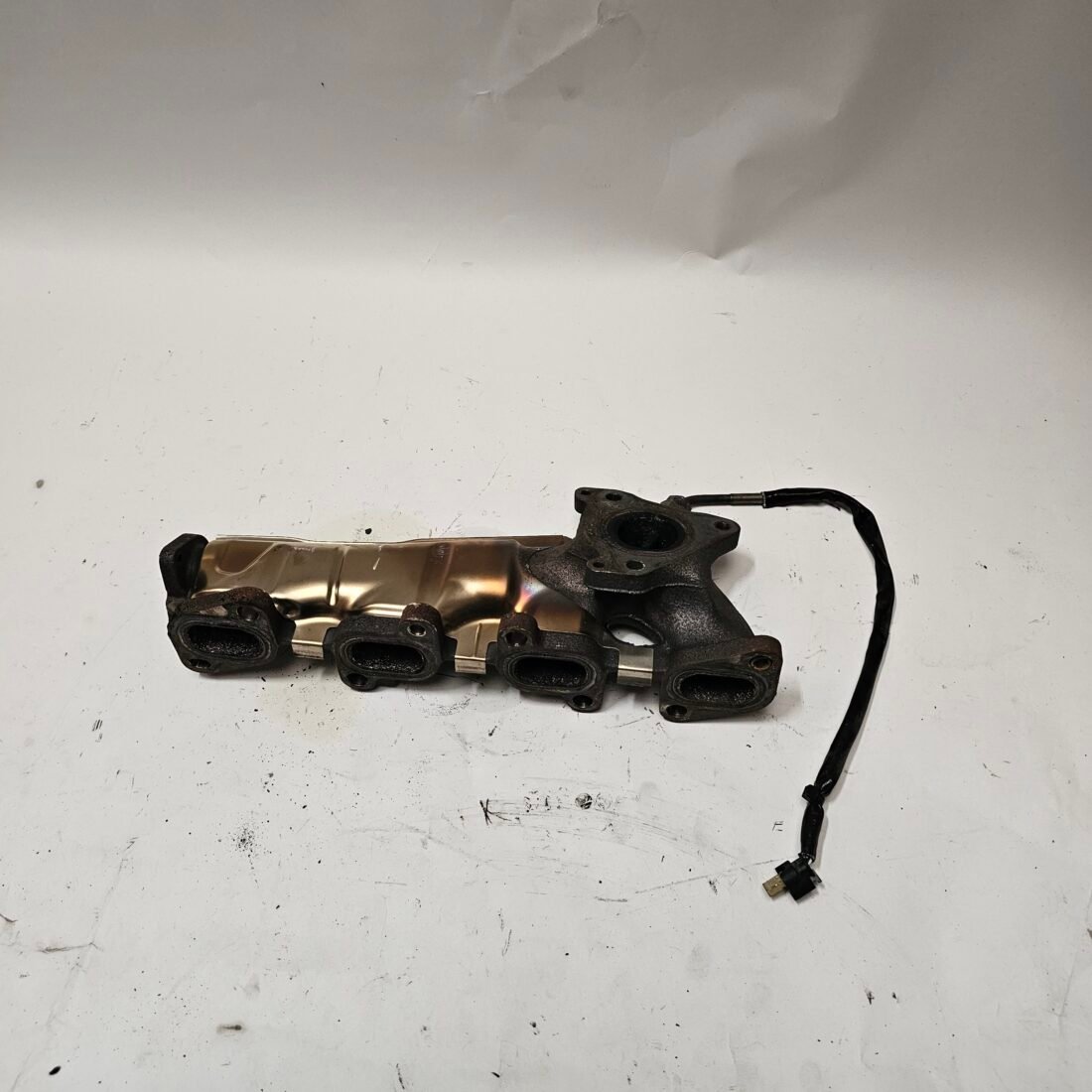 Mercedes OM651 Cast Exhaust Manifold - Image 2